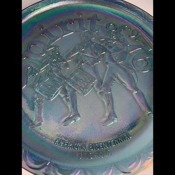 Blue Carnival Glass Spirit of ‘76 American Bicentennial Decorative Plate 1976 - Picture 7 of 8